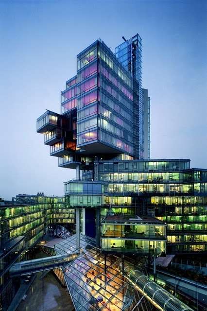 Photo:  Commercial Bank, Germany